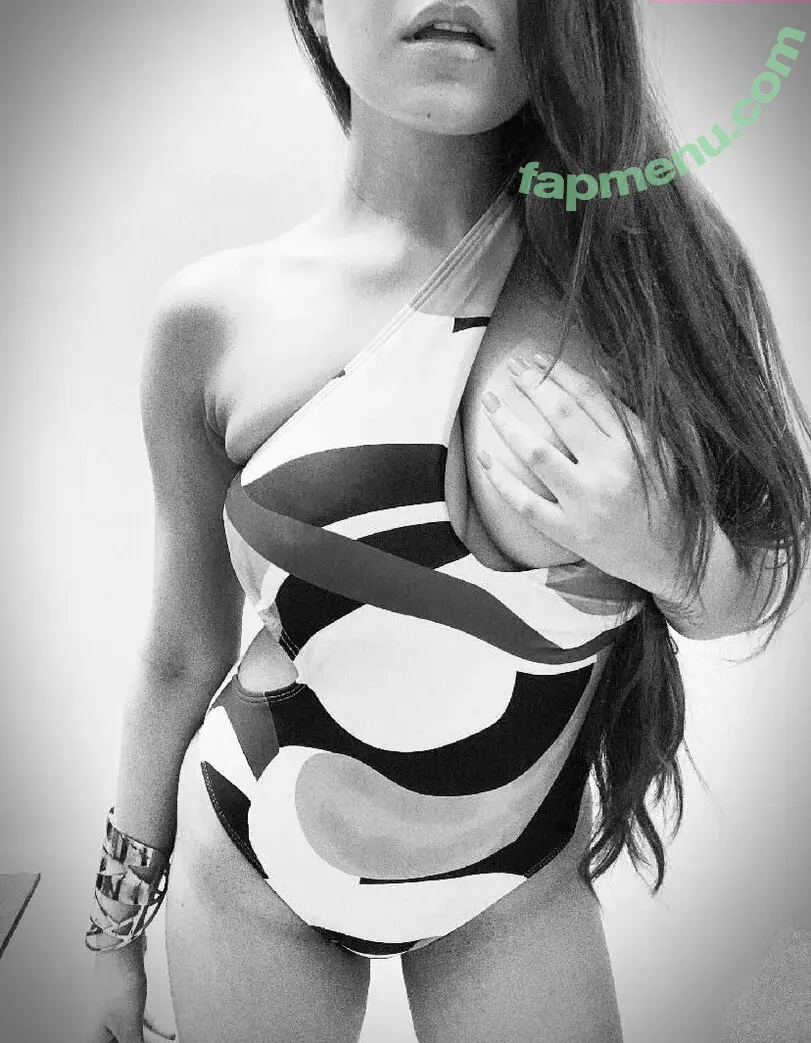 Simran Kaur nude photo #0004 (symrann.k)