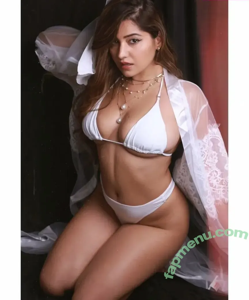 Simran Kaur nude photo #0046 (symrann.k)
