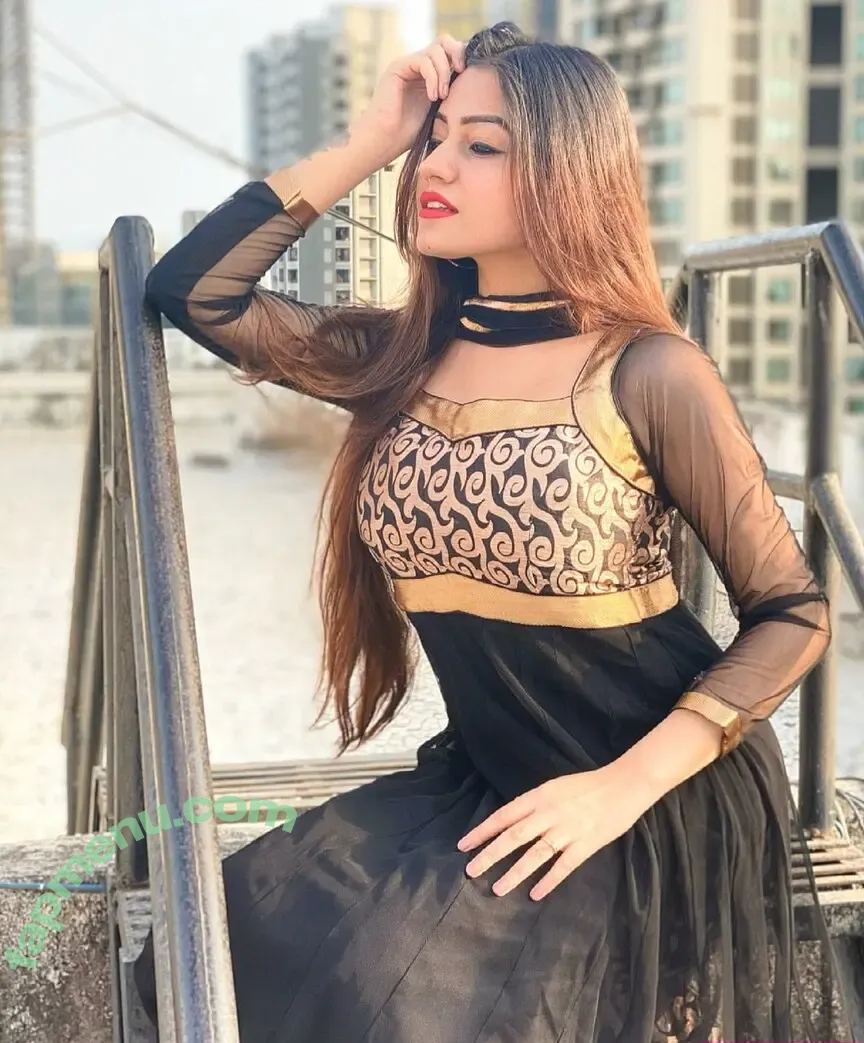 Simran Kaur nude photo #0096 (simrankonly / symrann.k)