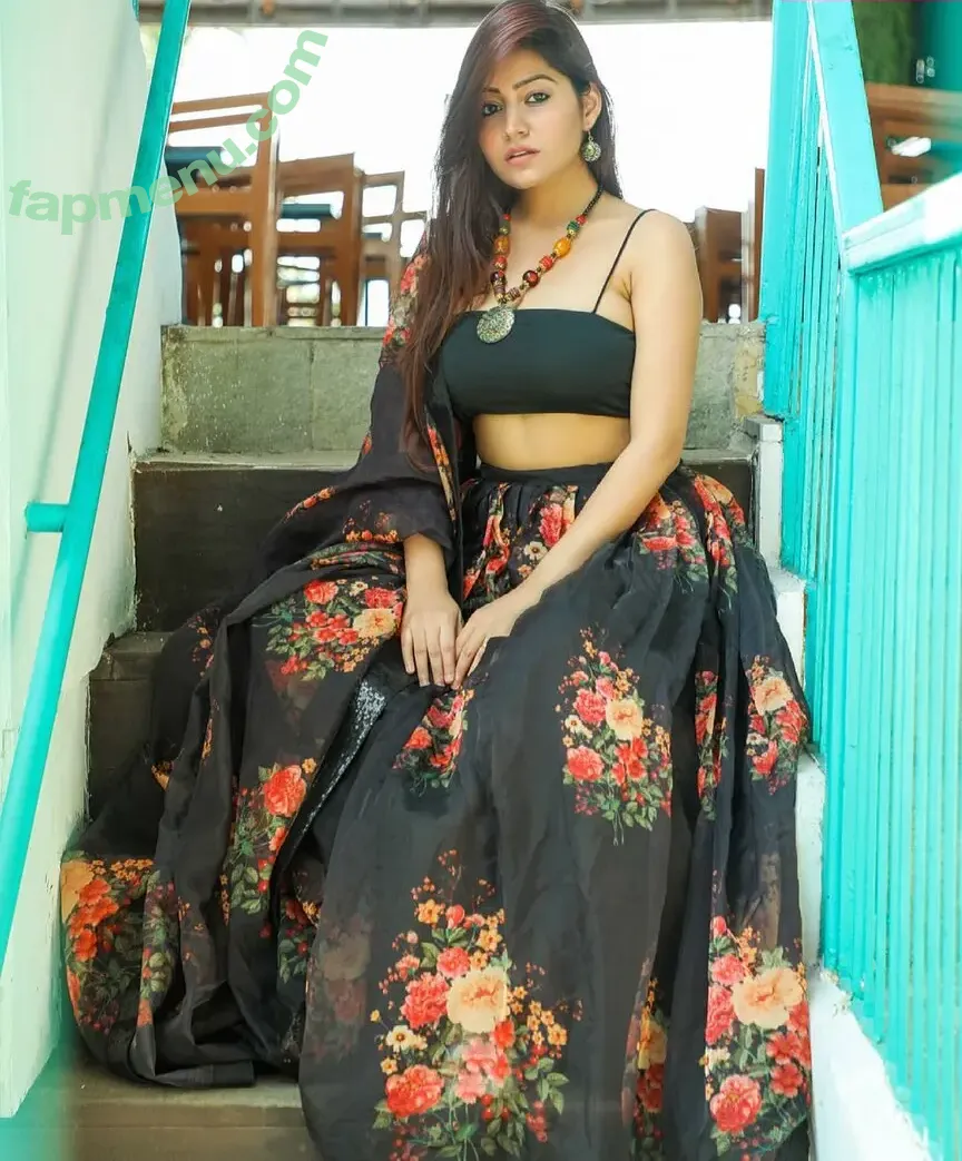 Simran Kaur nude photo #0113 (simrankonly / symrann.k)