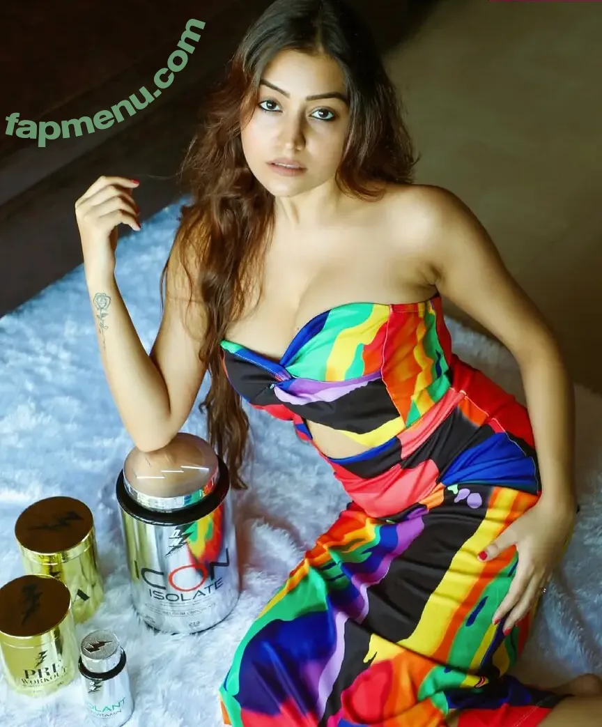 Simran Kaur nude photo #0116 (simrankonly / symrann.k)