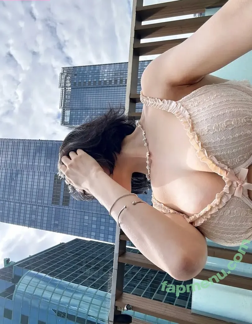 simsimhyeyeon nude photo #0010 (simsimhyeyeon)