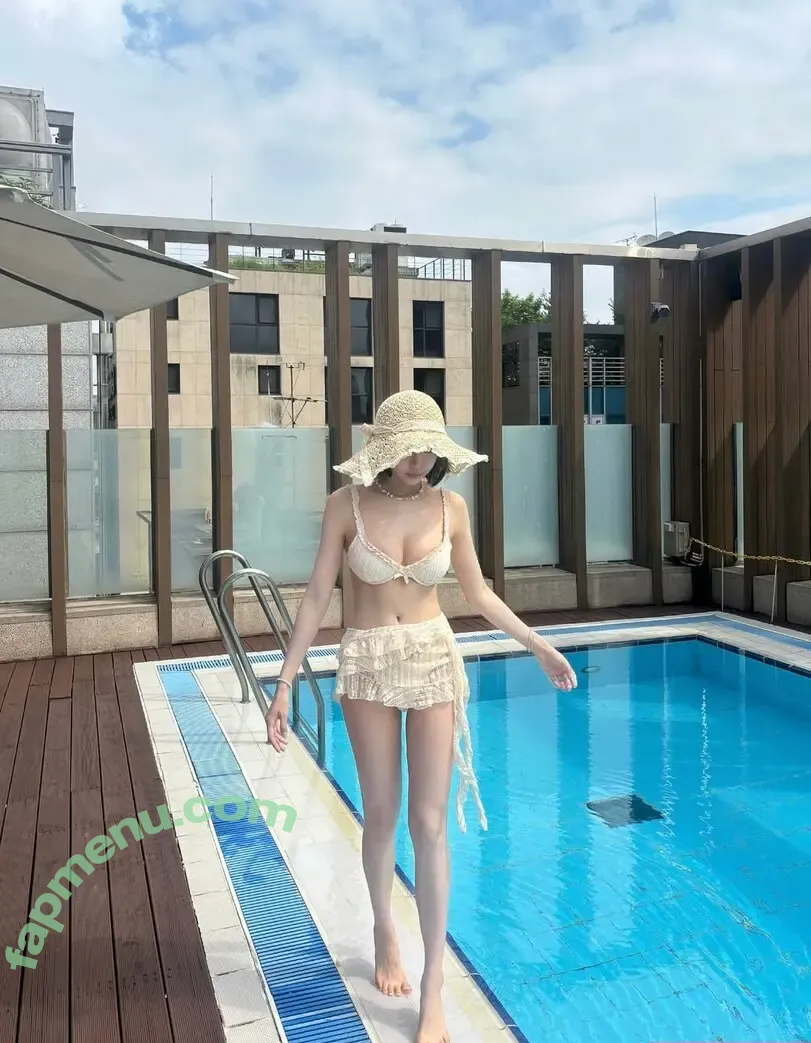 simsimhyeyeon nude photo #0012 (simsimhyeyeon)