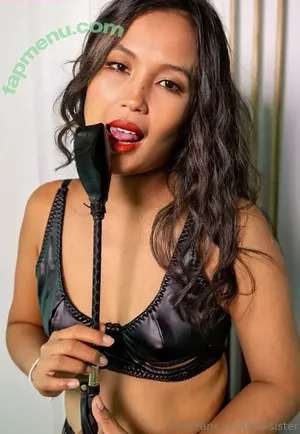 sin-sister / sistersin_sweden nude photo #0007