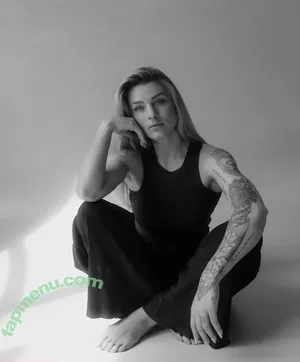 Sina Alena Heinrichsohn / sina_alena_ nude photo #0013