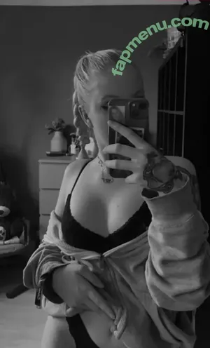  nude photo #0002