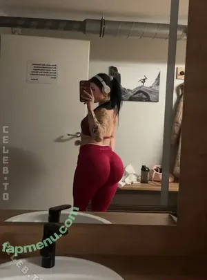 sinarwtz / feeee1209 nude photo #0094