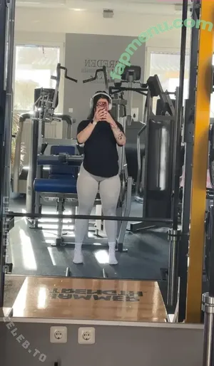 sinarwtz / feeee1209 nude photo #0106