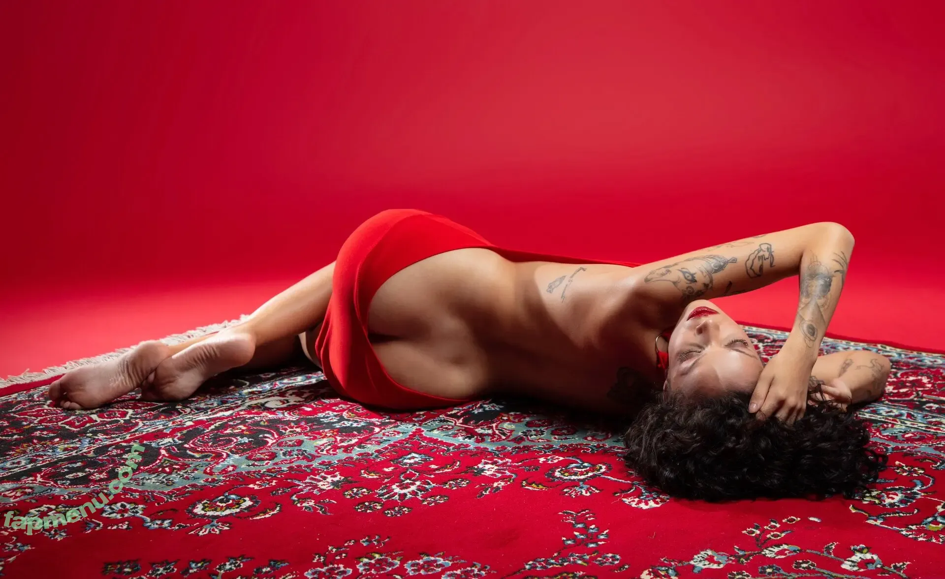 sinembilinmiyor nude photo #0042 (cw)