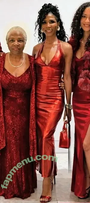 Sinitta / thesinittaofficial nude photo #0009