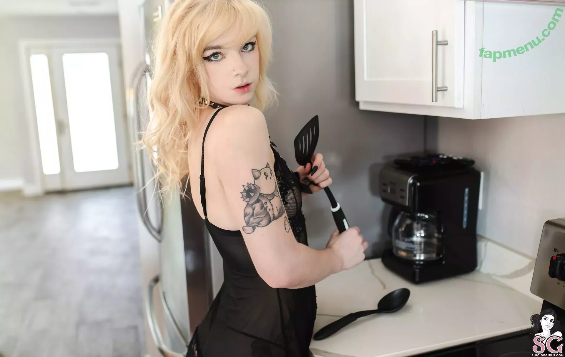 Sinkiity nude photo #0010 (Sabrina Sins / siinkiity)