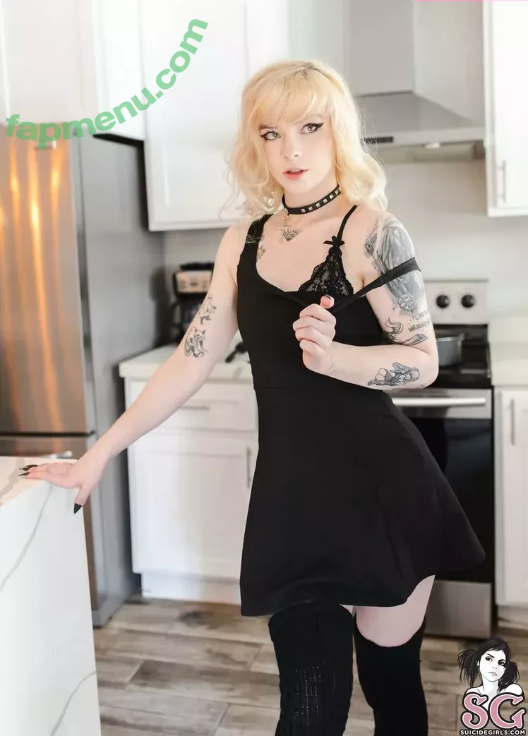 Sinkiity nude photo #0019 (Sabrina Sins / siinkiity)