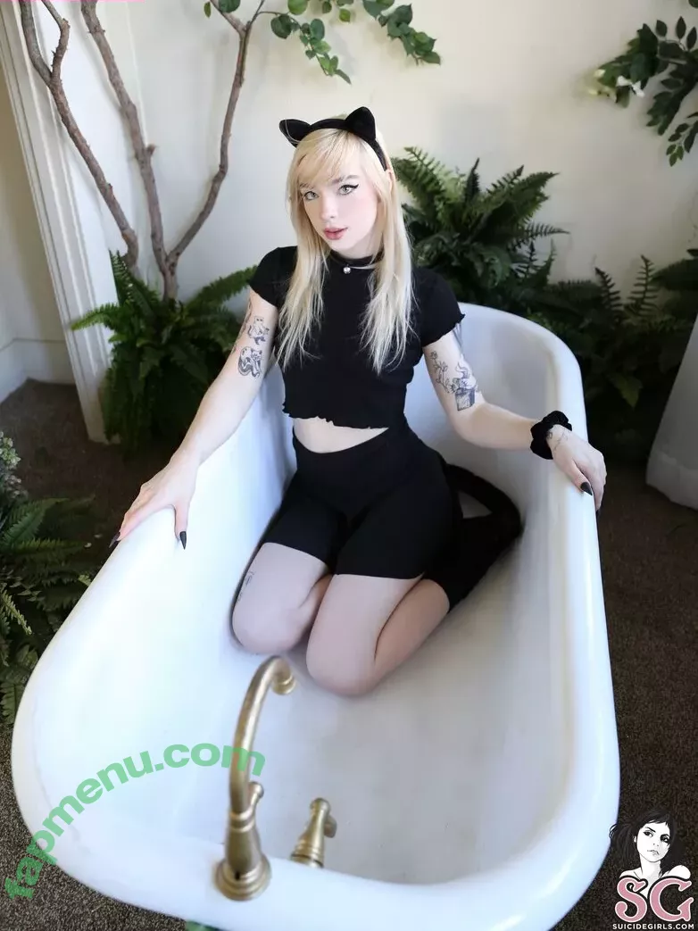 Sinkiity nude photo #0078 (Sabrina Sins / siinkiity)