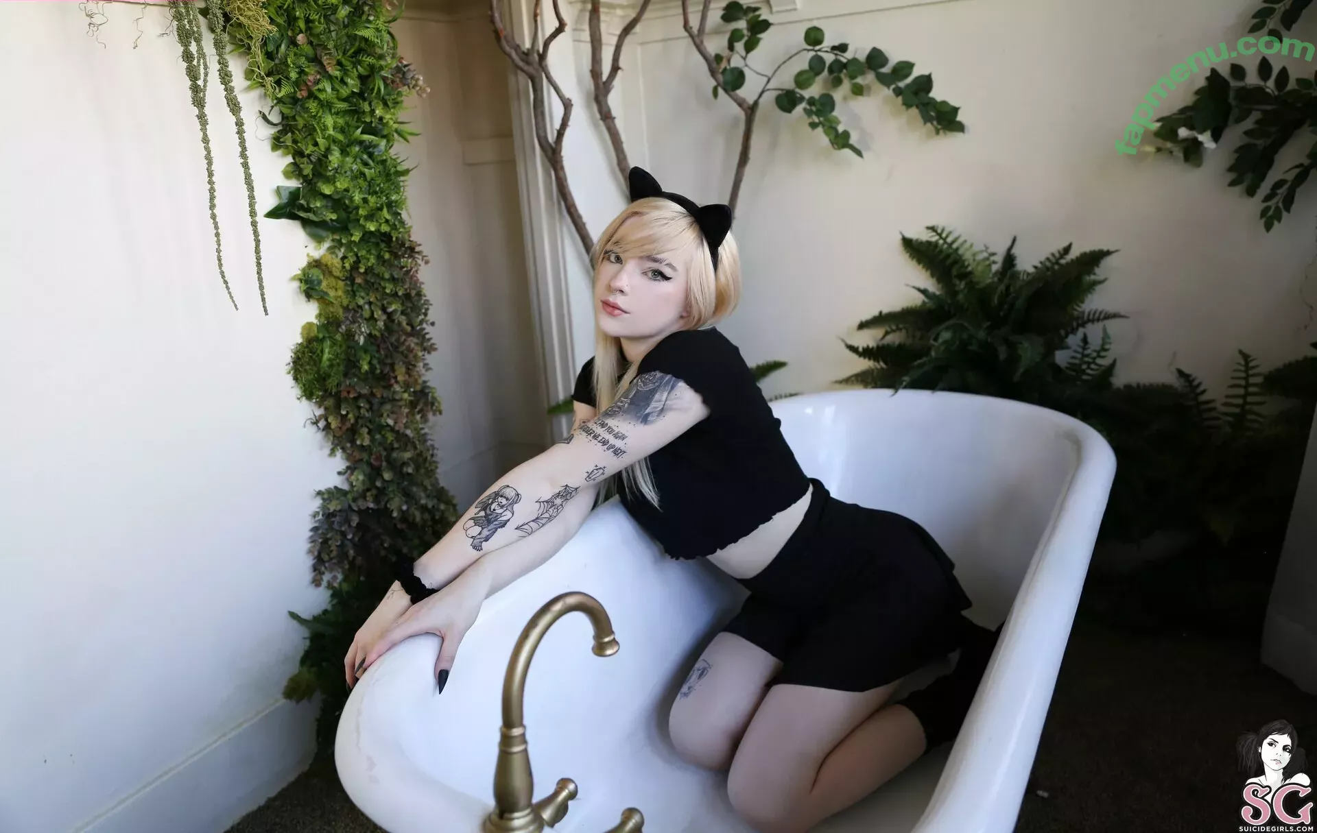 Sinkiity nude photo #0081 (Sabrina Sins / siinkiity)