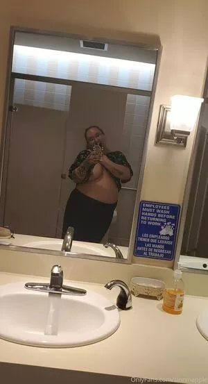 sinnfulapple420 / sinnfulapple.420 nude photo #0009