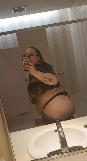 sinnfulapple420 / sinnfulapple.420 nude photo #0017