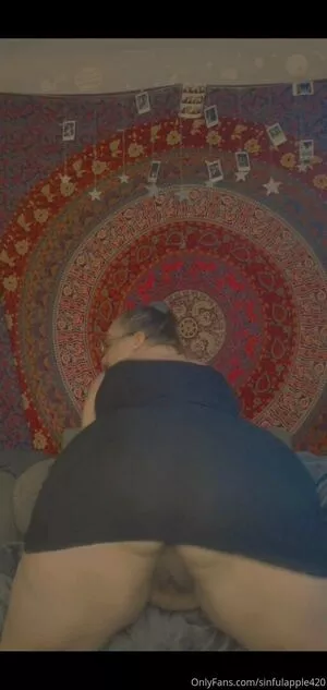 sinnfulapple420 / sinnfulapple.420 nude photo #0084