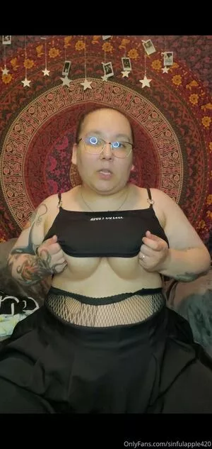 sinnfulapple420 / sinnfulapple.420 nude photo #0094