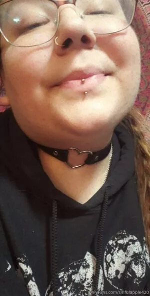 sinnfulapple420 / sinnfulapple.420 nude photo #0153