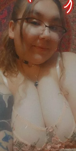 sinnfulapple420 / sinnfulapple.420 nude photo #0159