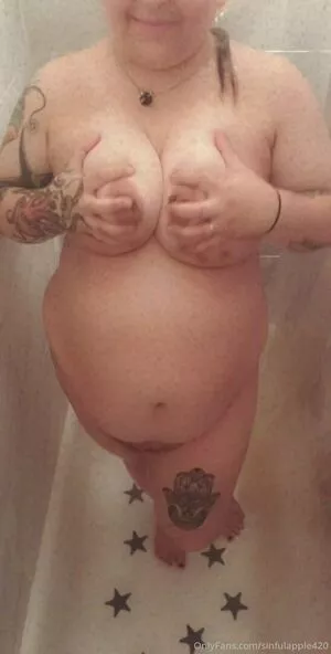 sinnfulapple420 / sinnfulapple.420 nude photo #0178