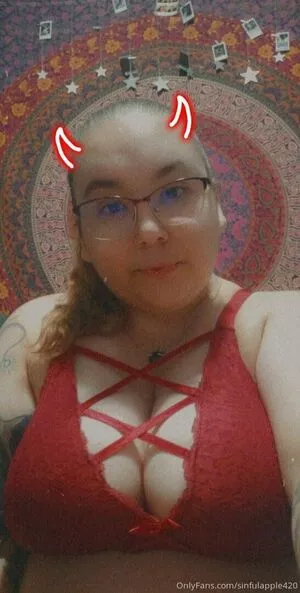 sinnfulapple420 / sinnfulapple.420 nude photo #0194