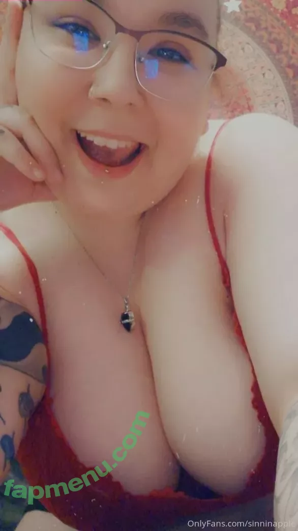 sinnfulapple420 nude photo #0002 (sinnfulapple.420)