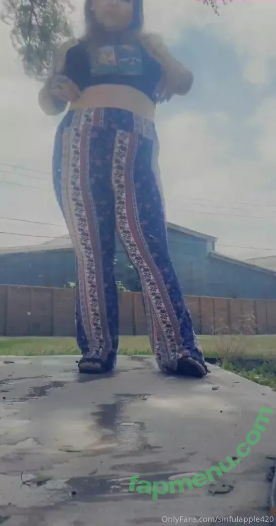 sinnfulapple420 nude photo #0190 (sinnfulapple.420)