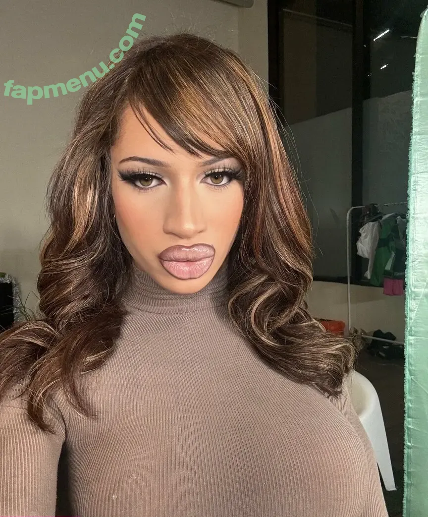 Sinny Pink nude photo #0013 (SinnyPink)