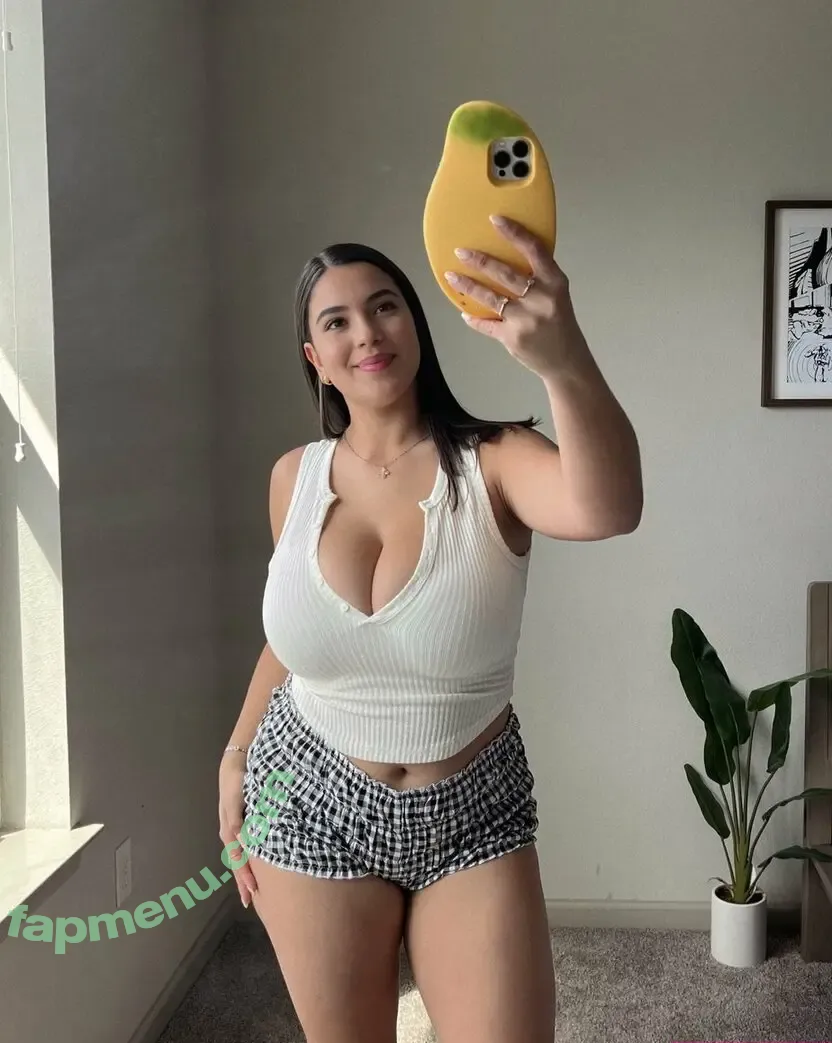 Sipsofmilk nude photo #0002 (Sipsofmilk)