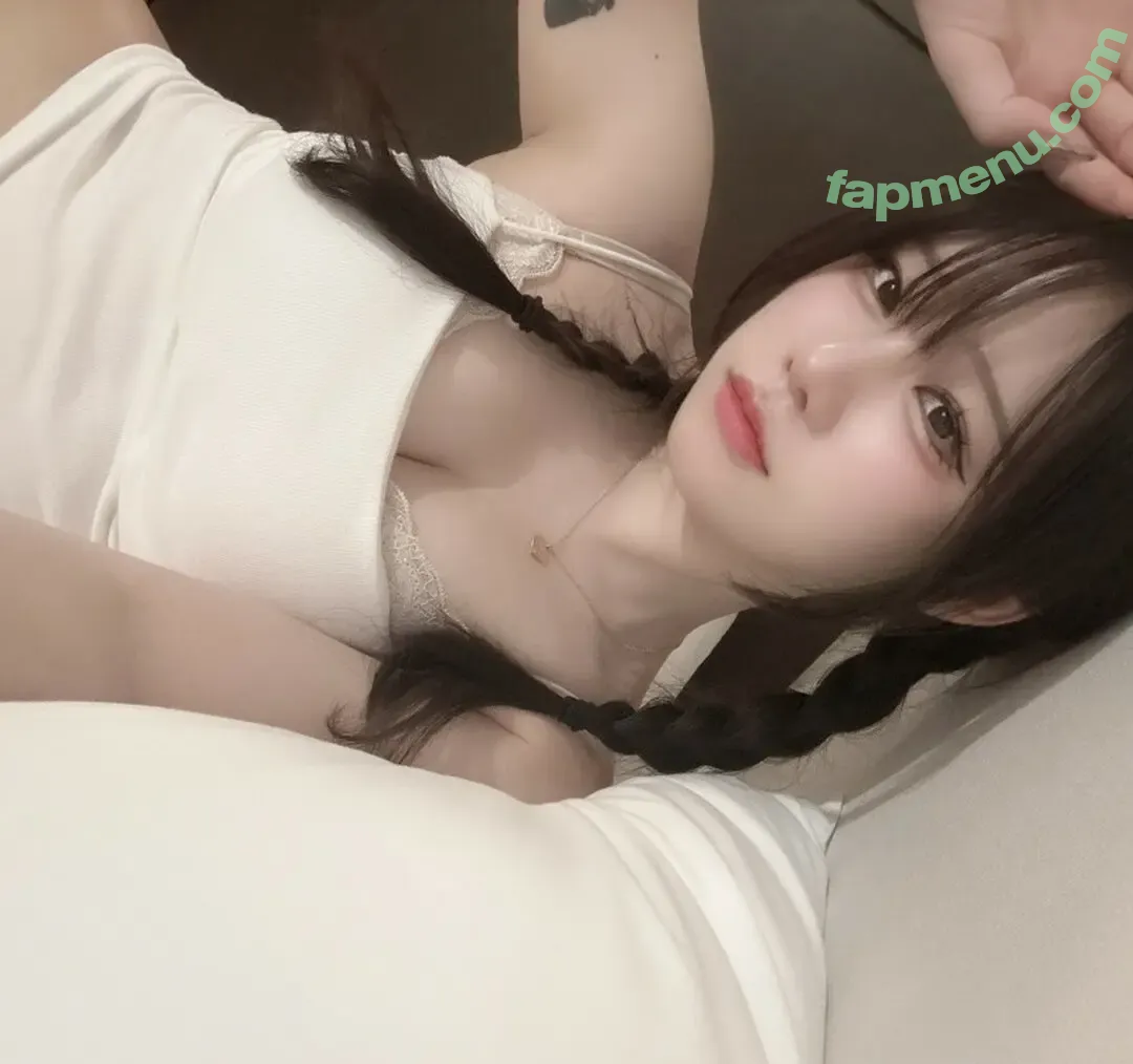 sira_gravia nude photo #0133 (Sira / 시라)