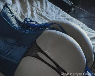 siren.goddess / sirengoddess800 nude photo #0099