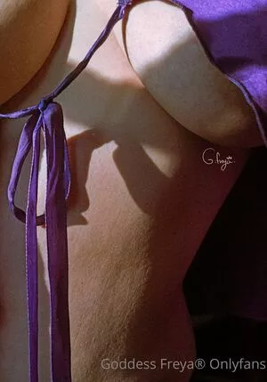 siren.goddess / sirengoddess800 nude photo #0204