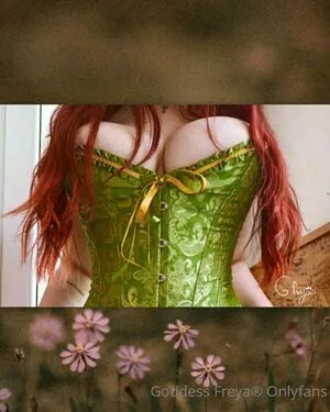 siren.goddess / sirengoddess800 nude photo #0218