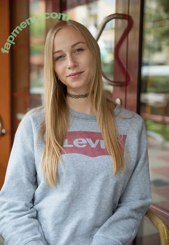 Sirena Sweet nude photo #0096 (sirena.sweet / sirenasweet / sirenasweet_)