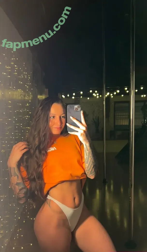 sirenadamare nude photo #0004 (serenadanha)