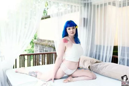 Sirenn Suicide / sirenn.bby / sirennsuicide nude photo #0277