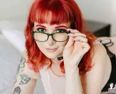 Sirenn Suicide / sirenn.bby / sirennsuicide nude photo #0371