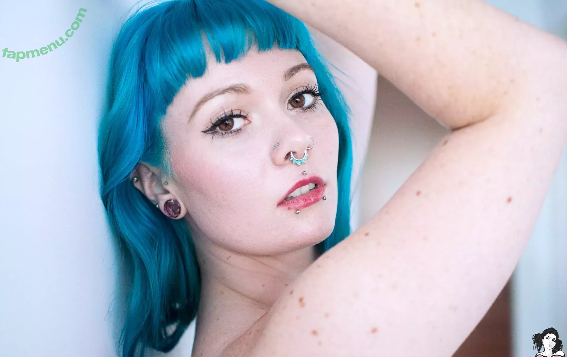 Sirenn Suicide nude photo #0110 (sirenn.bby / sirennsuicide)