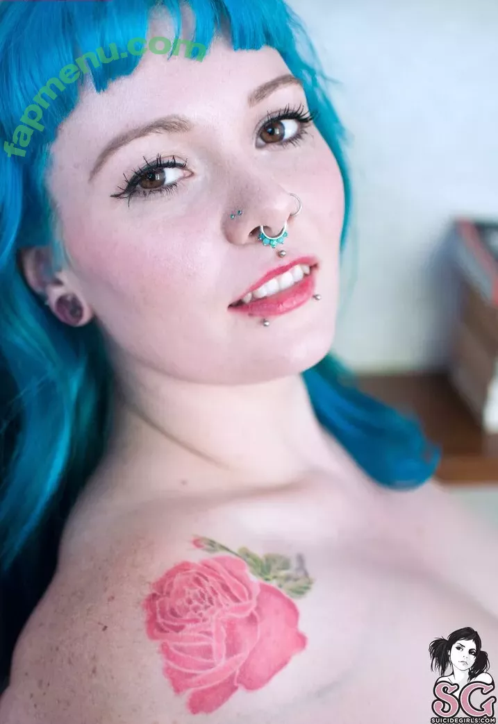 Sirenn Suicide nude photo #0126 (sirenn.bby / sirennsuicide)