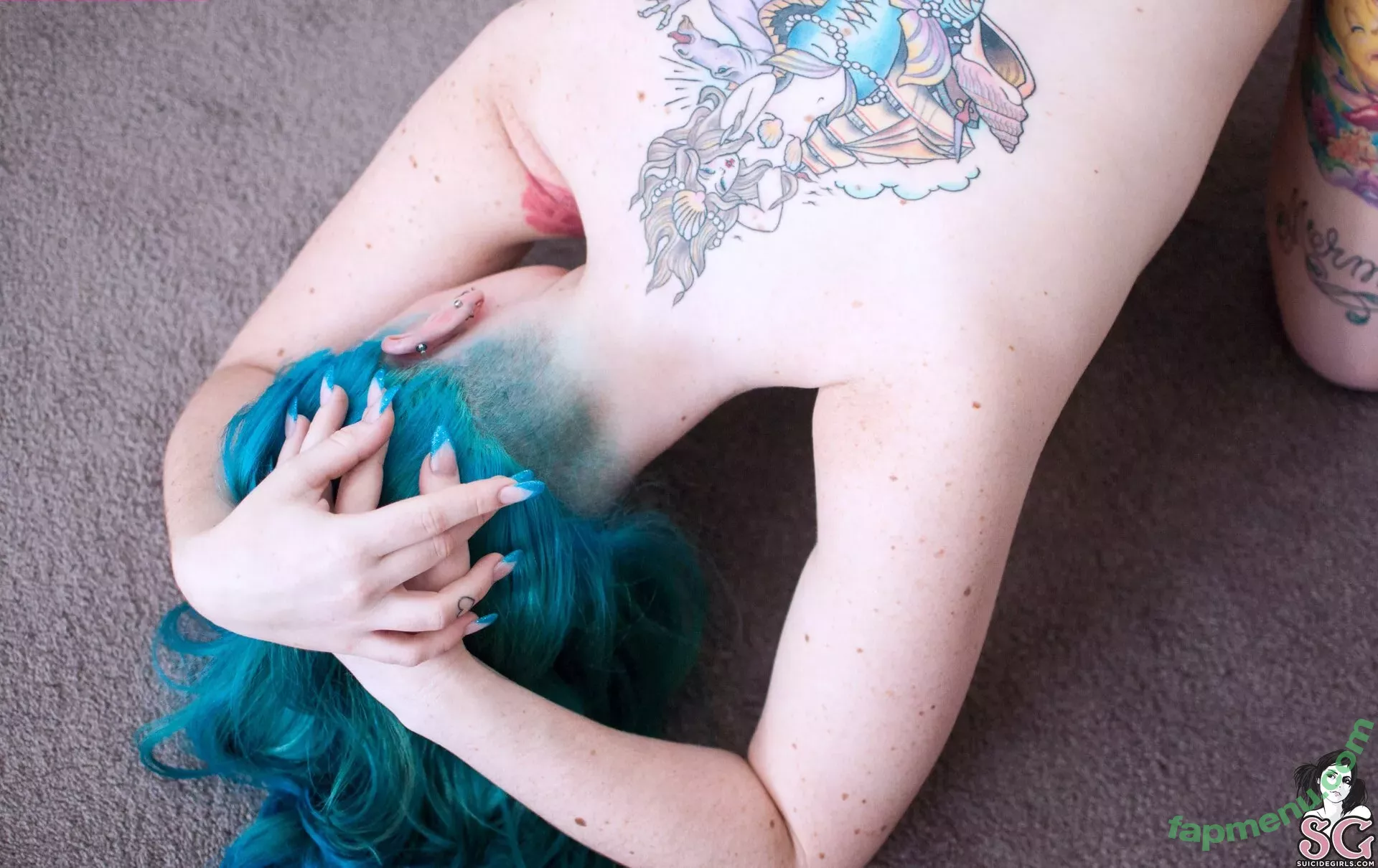 Sirenn Suicide nude photo #0135 (sirenn.bby / sirennsuicide)