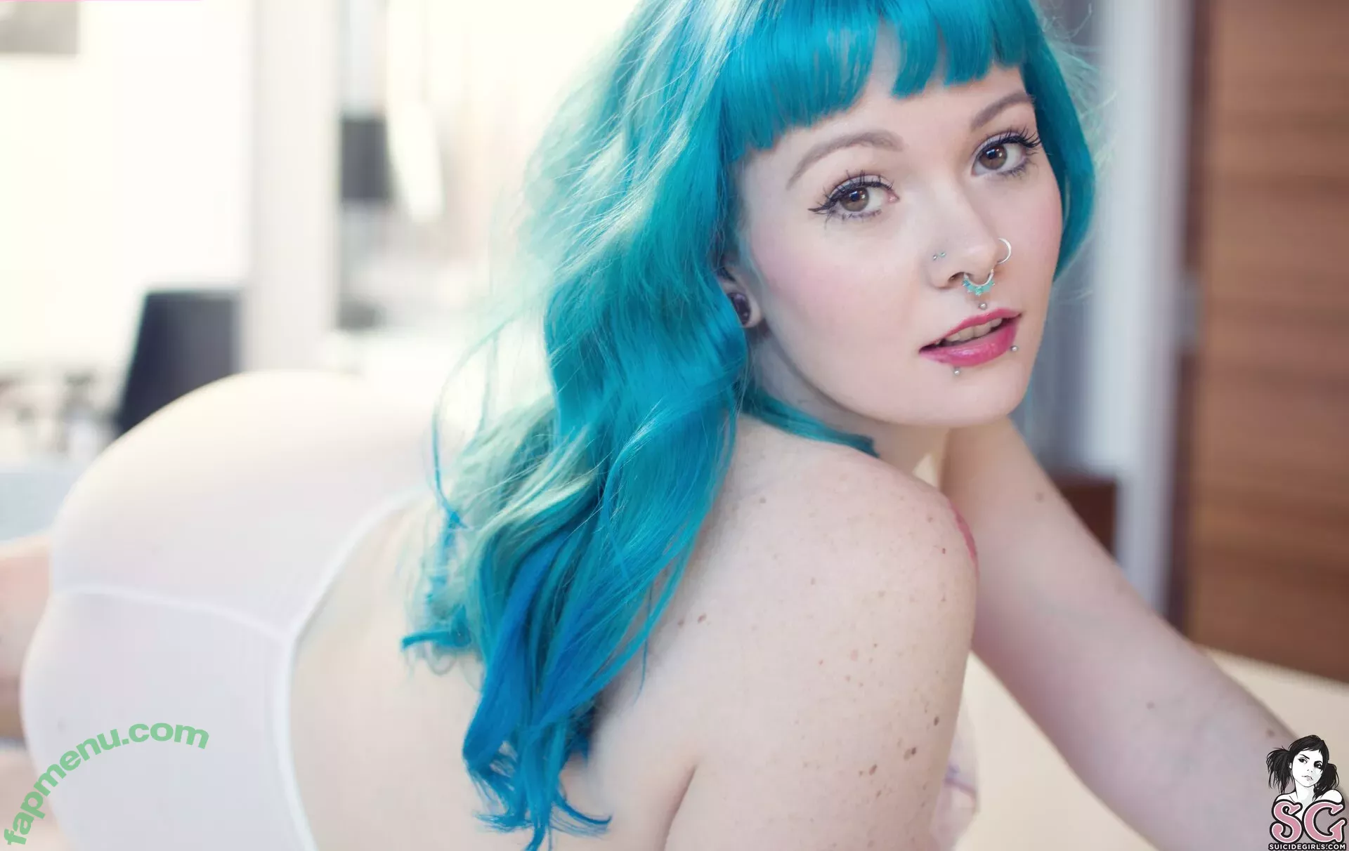 Sirenn Suicide nude photo #0155 (sirenn.bby / sirennsuicide)