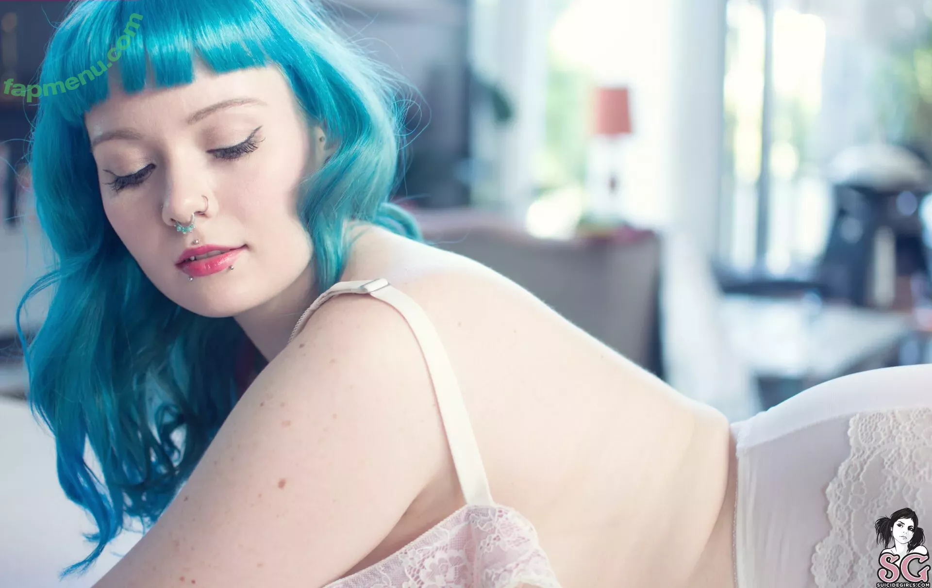 Sirenn Suicide nude photo #0157 (sirenn.bby / sirennsuicide)