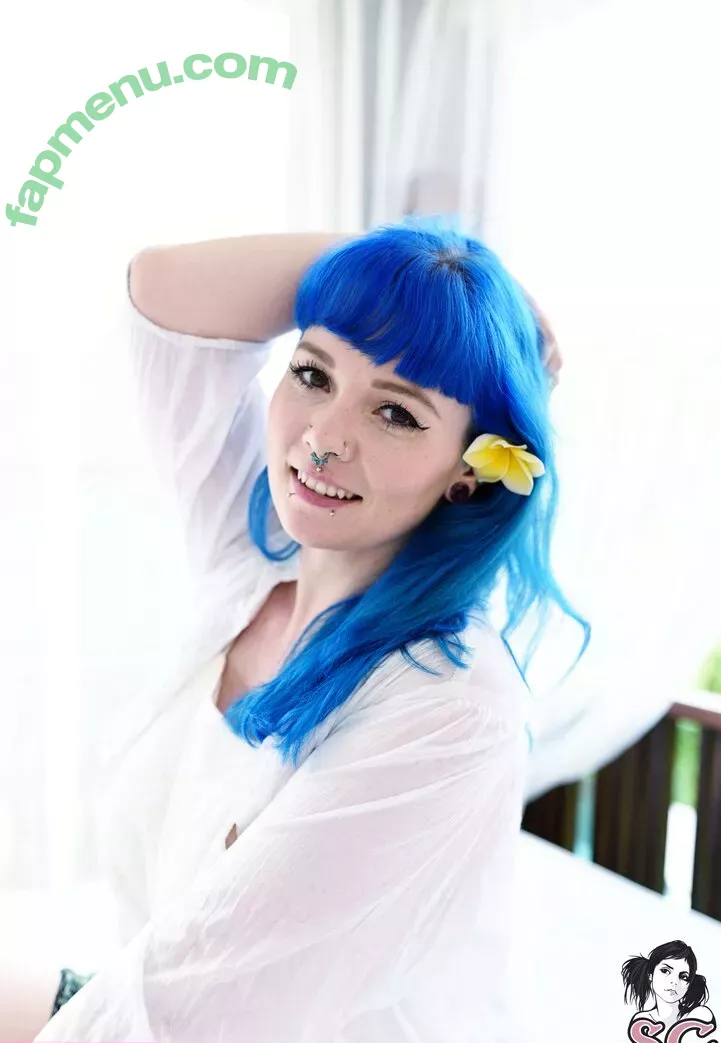 Sirenn Suicide nude photo #0259 (sirenn.bby / sirennsuicide)