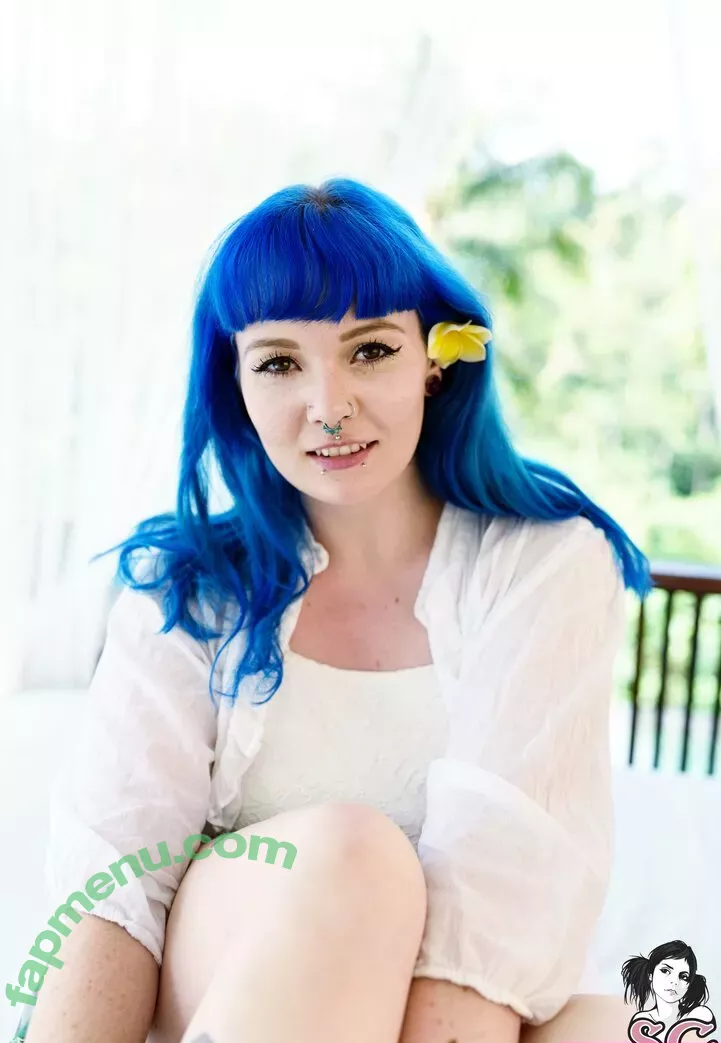 Sirenn Suicide nude photo #0261 (sirenn.bby / sirennsuicide)