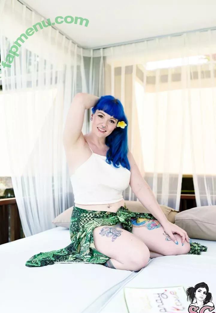 Sirenn Suicide nude photo #0268 (sirenn.bby / sirennsuicide)