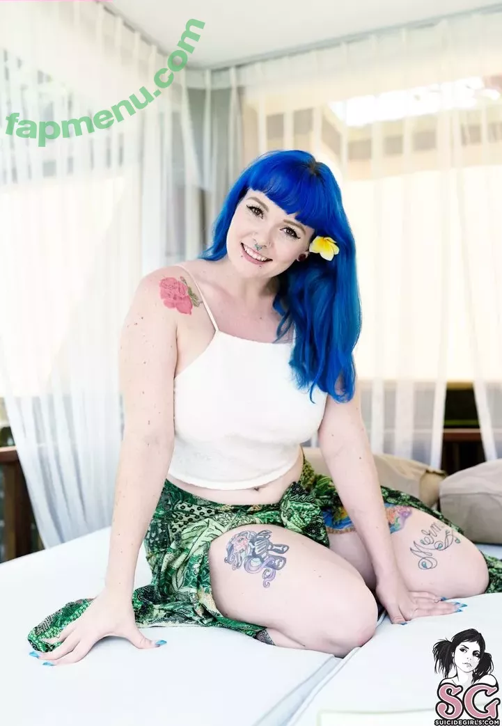 Sirenn Suicide nude photo #0269 (sirenn.bby / sirennsuicide)