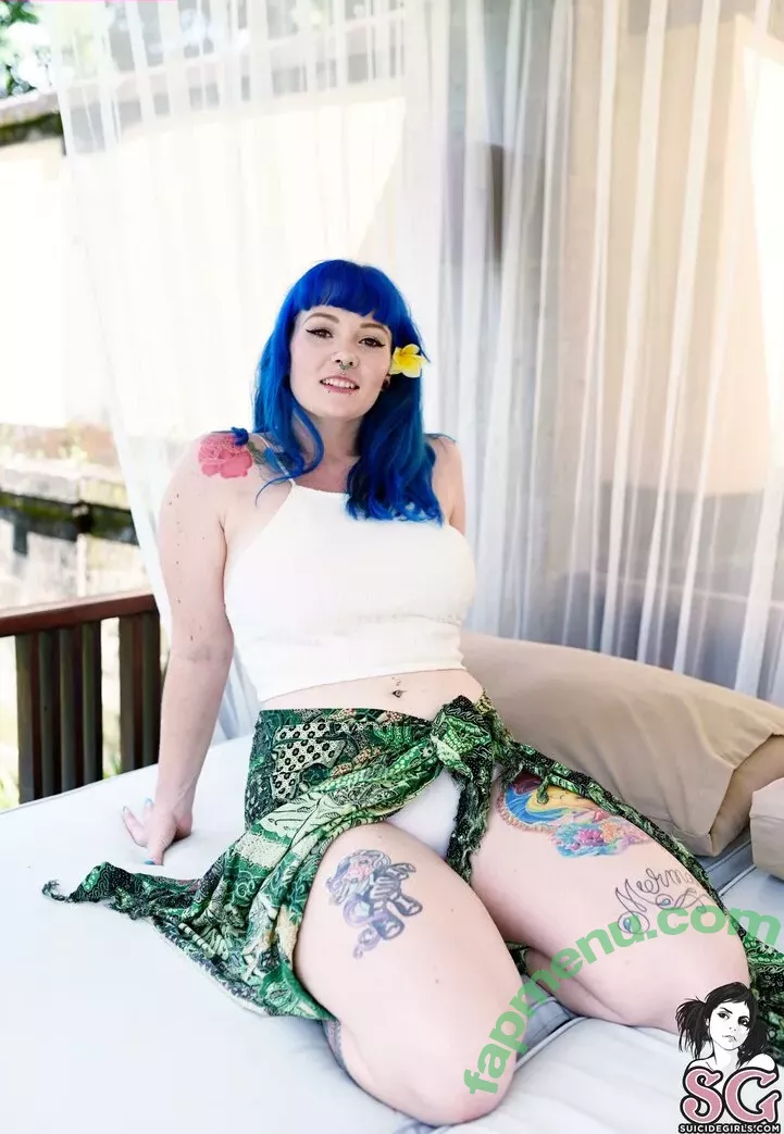 Sirenn Suicide nude photo #0270 (sirenn.bby / sirennsuicide)