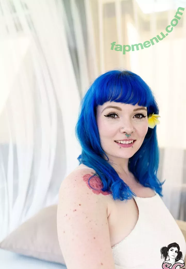 Sirenn Suicide nude photo #0338 (sirenn.bby / sirennsuicide)