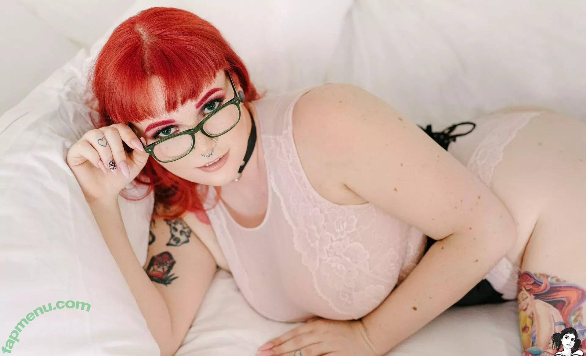 Sirenn Suicide nude photo #0372 (sirenn.bby / sirennsuicide)